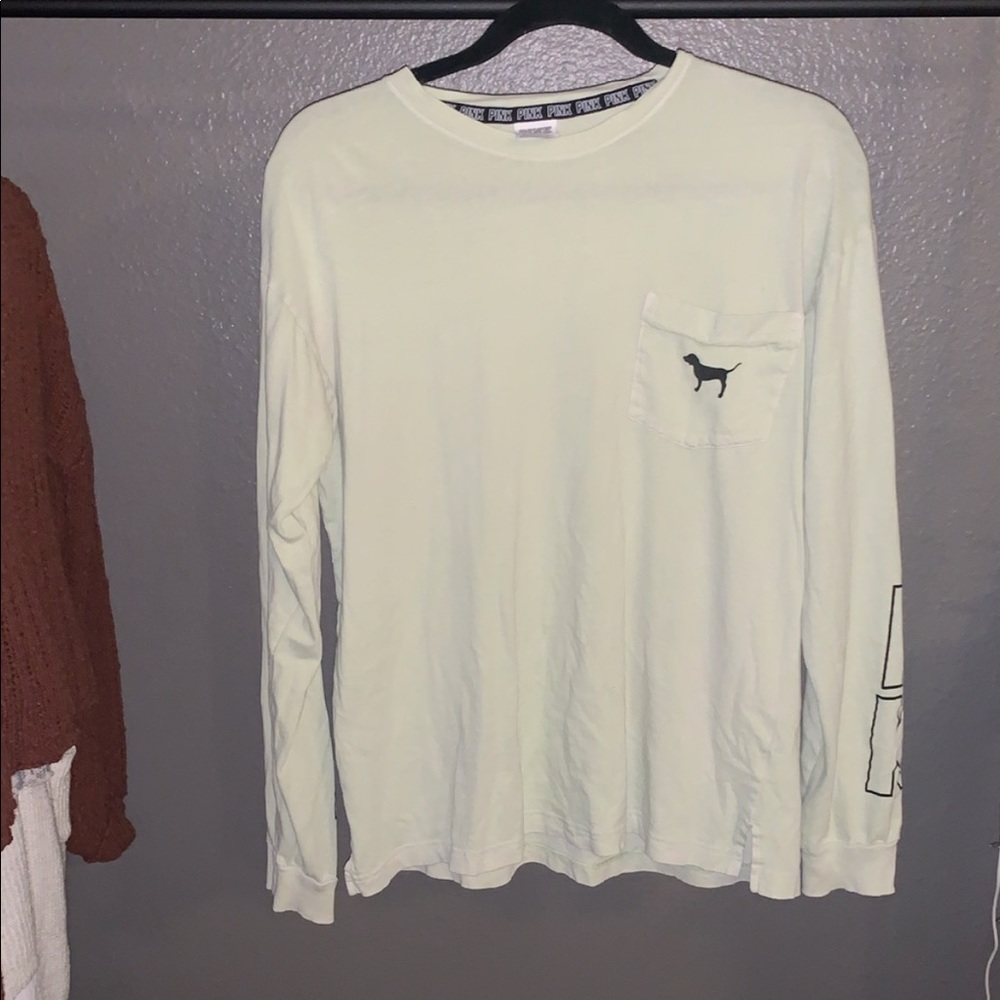 Pastel green vs pink crew neck